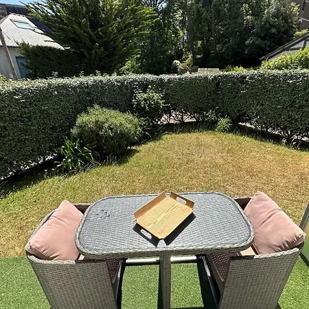 Bright Cocoon With Garden In The Heart Of アパート *