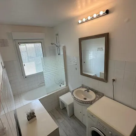 アパート Bright Cocoon With Garden In The Heart Of La Baule